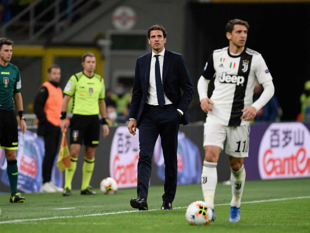 及运动员总 及运动员总